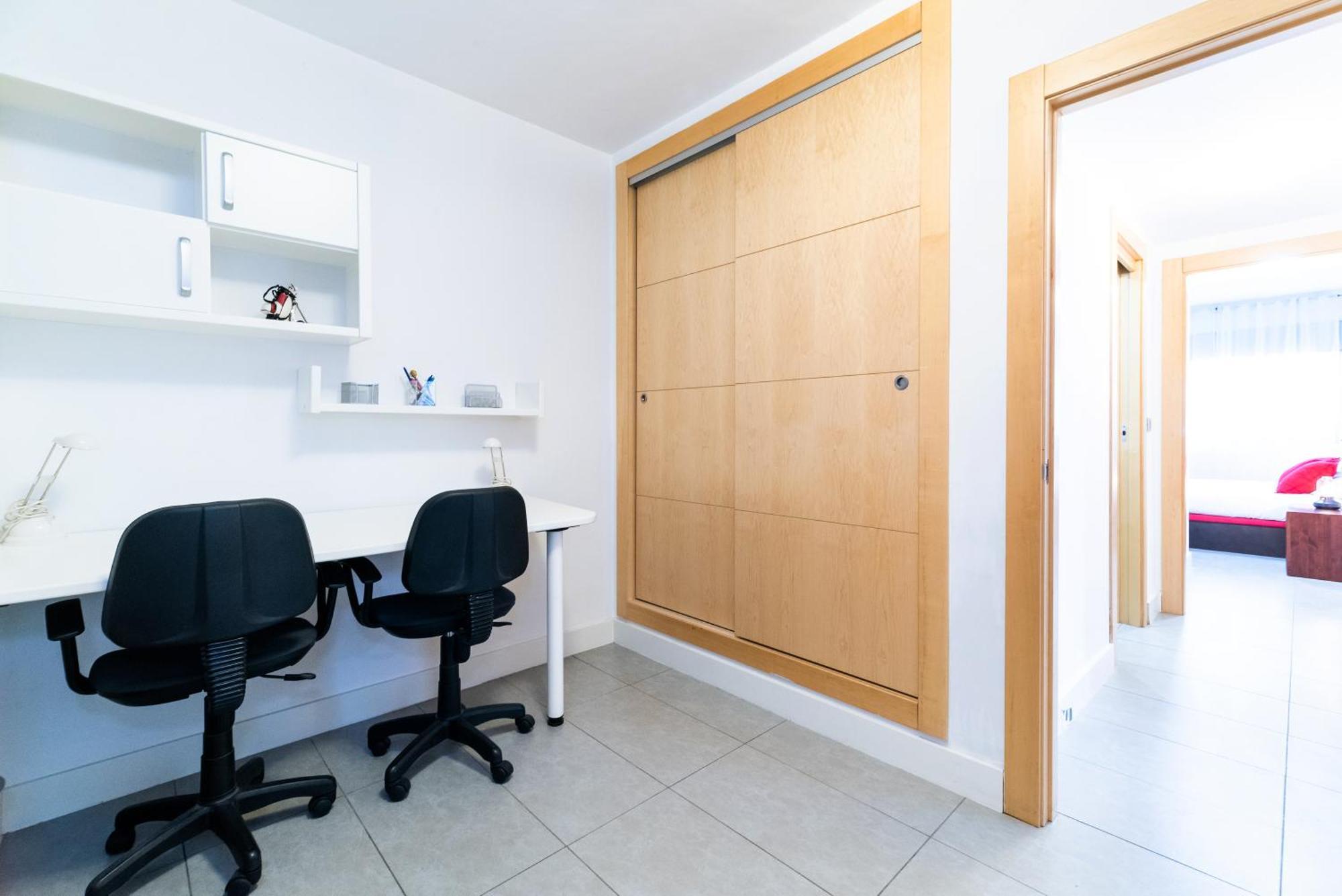 Ferienwohnung Tuguest Avenida De La Investigacion - Free Parking Granada Exterior foto