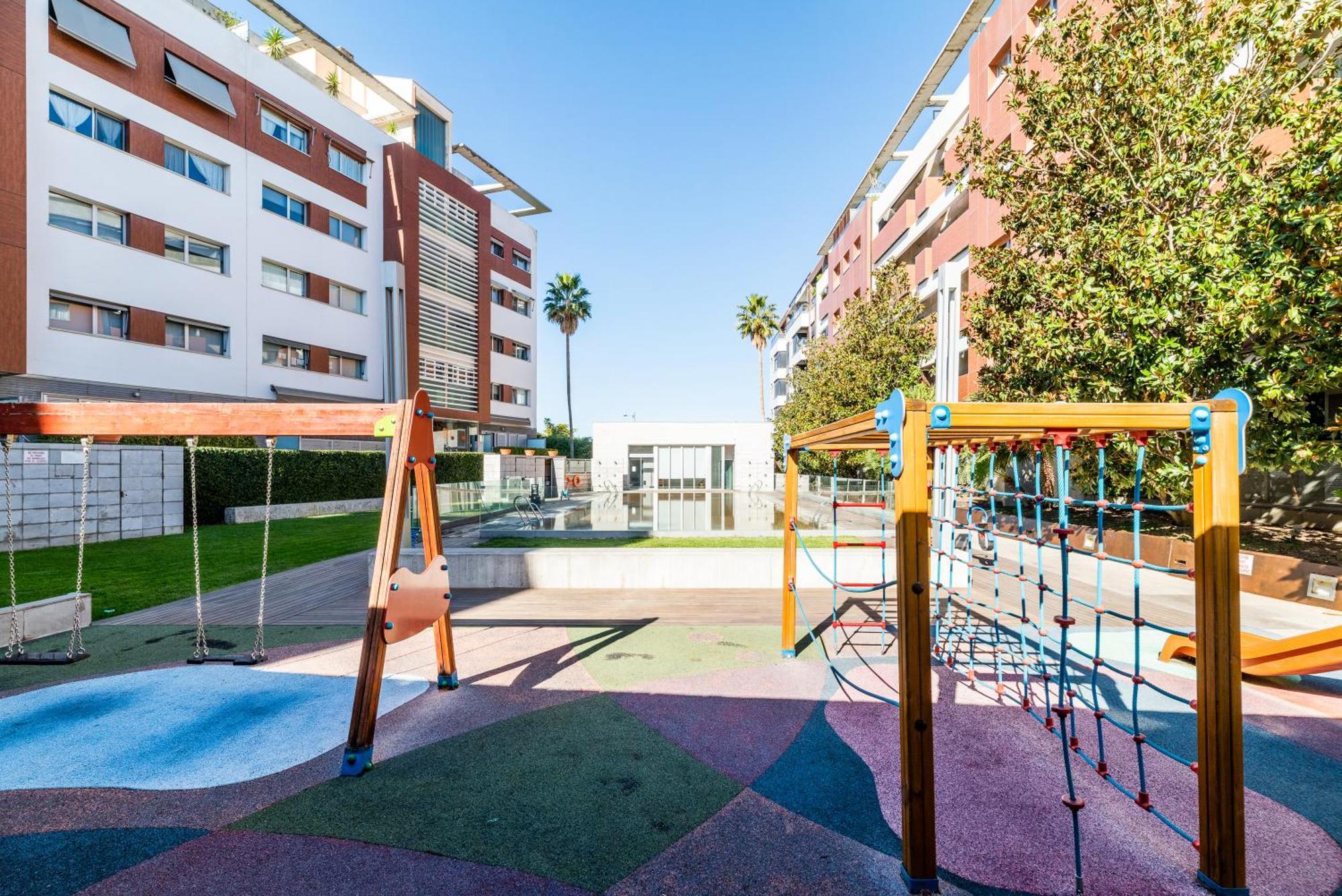 Ferienwohnung Tuguest Avenida De La Investigacion - Free Parking Granada Exterior foto