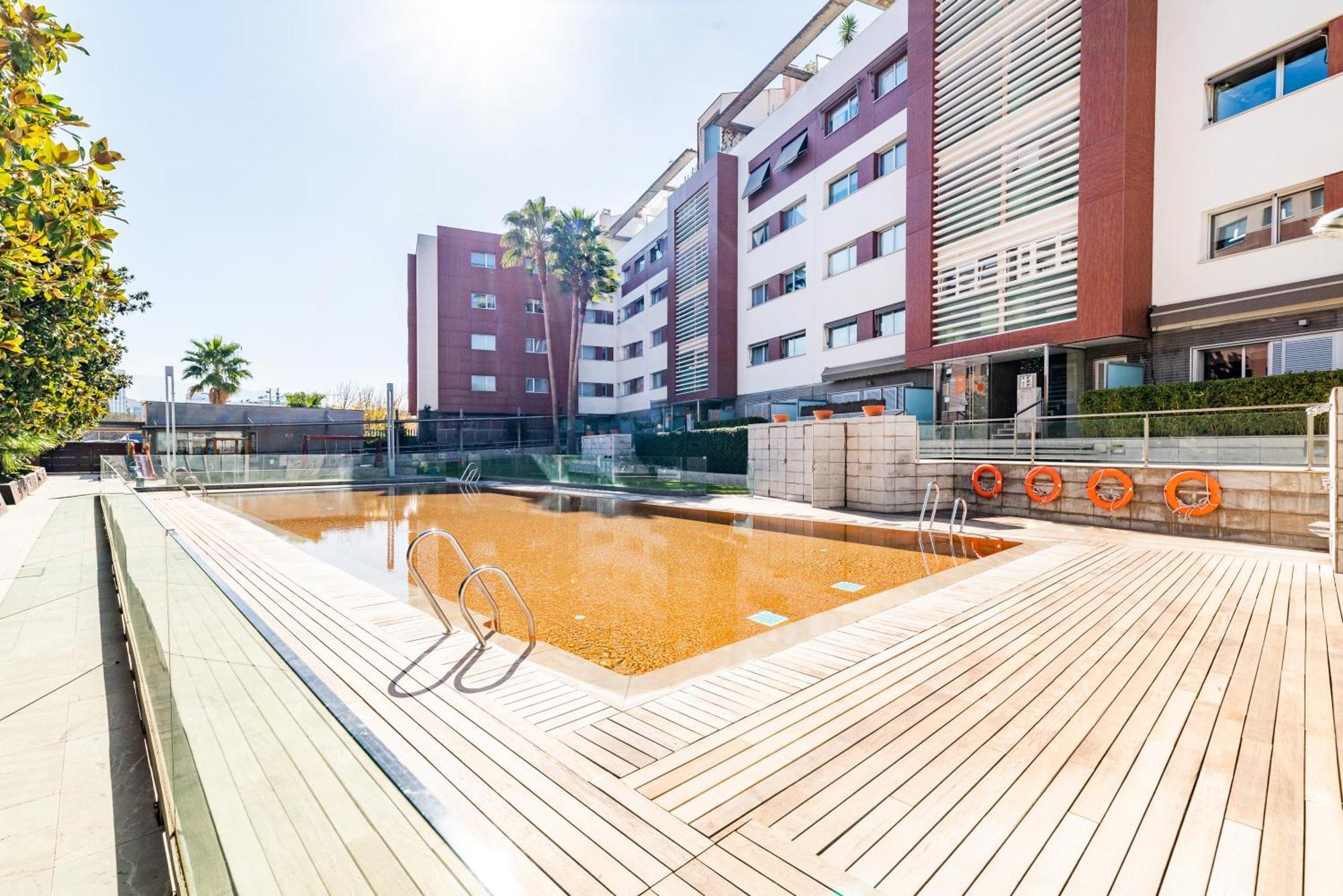 Ferienwohnung Tuguest Avenida De La Investigacion - Free Parking Granada Exterior foto